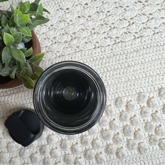 PELOTON Workout Glass Water Bottle with Lid Silicone Sleeve Black Logo - Picture 7 of 9